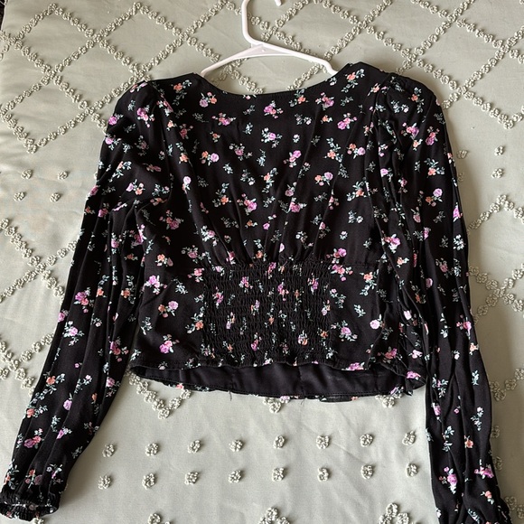 Cute ruched wild fable top - Picture 4 of 5